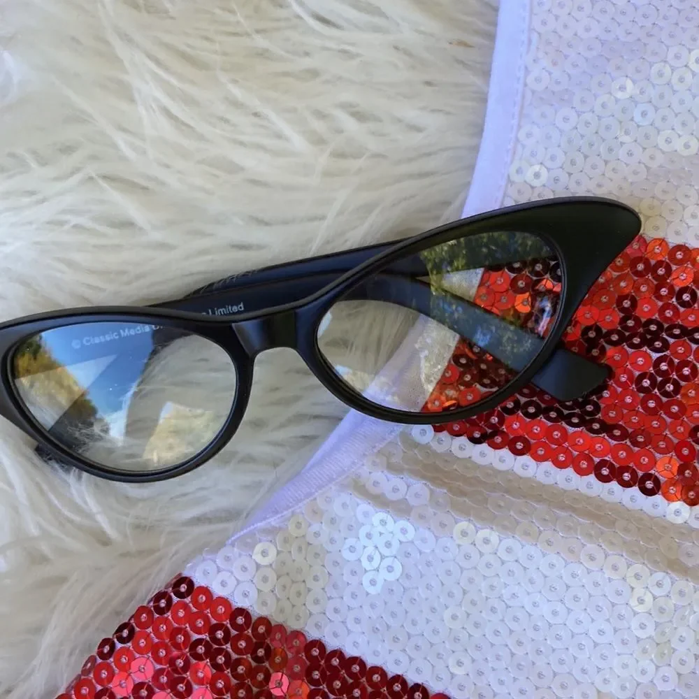 EUC Spirits Wenda Where’s Waldo ? Adult Size S - Picture 7 of 8